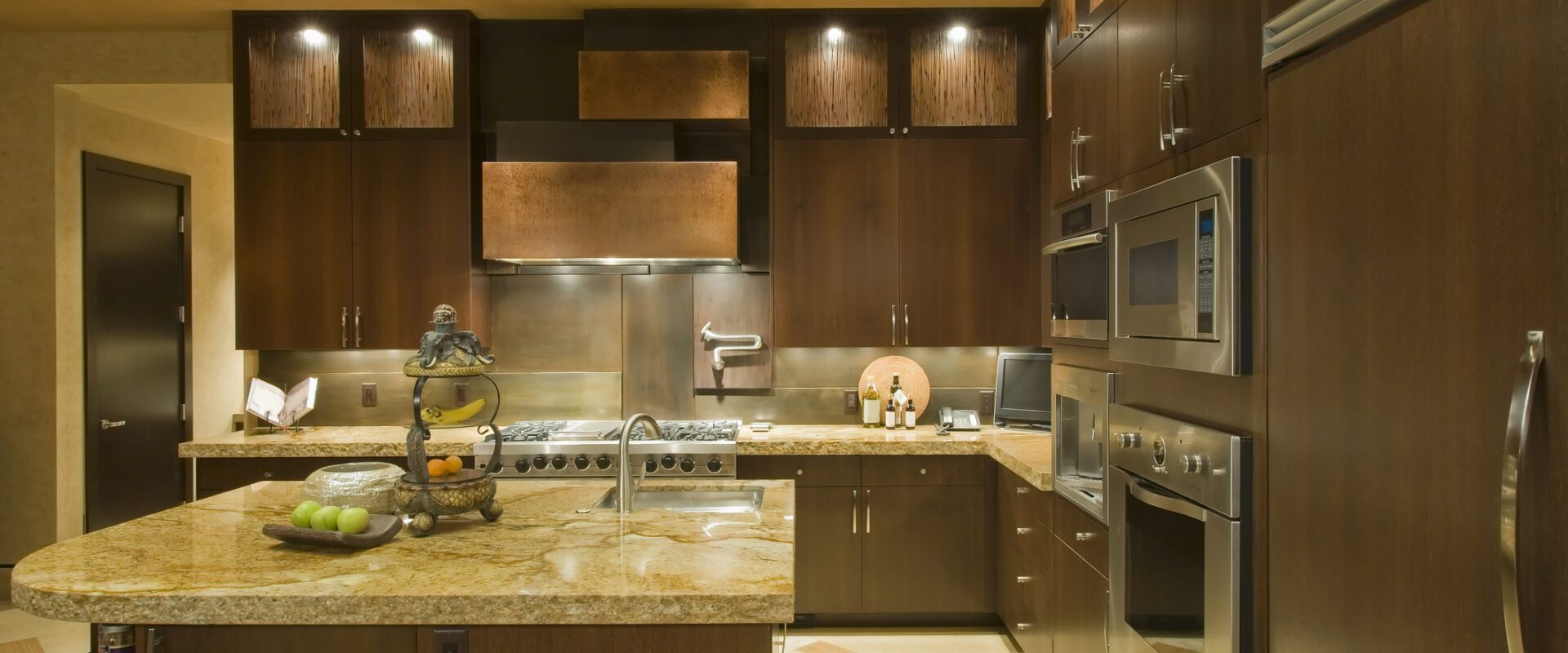modern kitchen with cabinets 33905400
